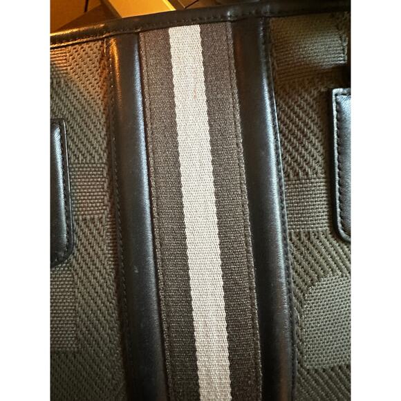 RARE BALLY GREEN W/ STRIPE TOTE W/LEATHER & SILVER HARDWARE/ CLOCHETTE - Picture 6 of 14